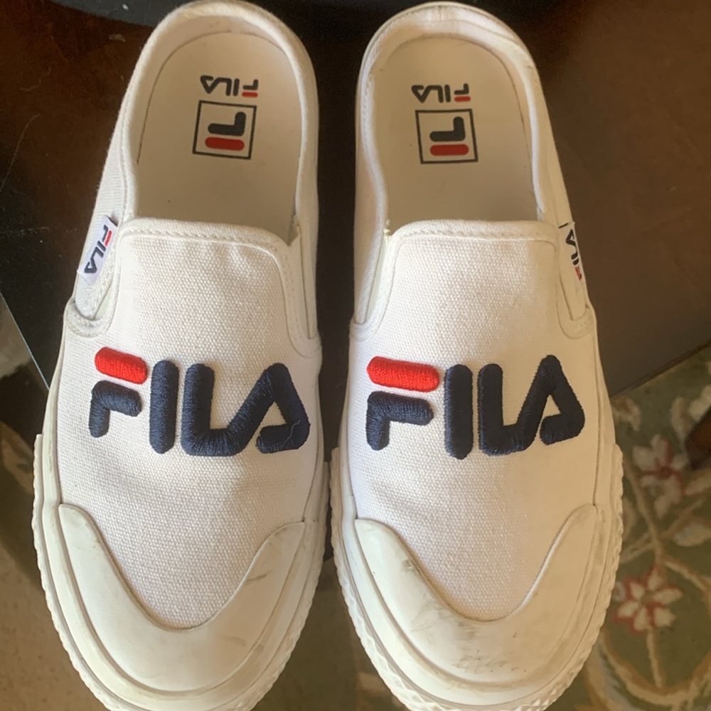 Fila slip ons - Picture 2 of 8